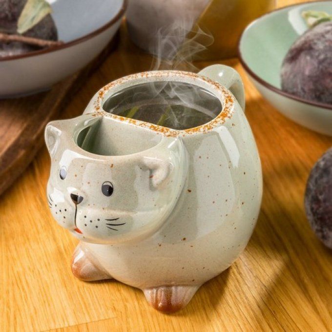 Mug KOCUREK ; gros chat avec poche sachet de thé.