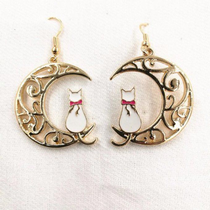 Boucles d'oreille le chat sur la lune