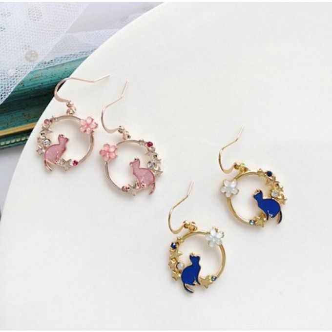 Boucles d'oreille chat  dans un cercle