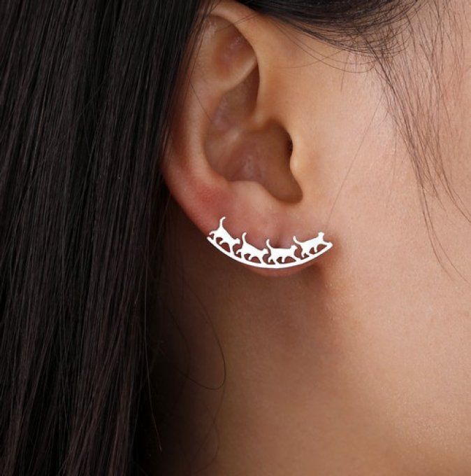 Boucles d'oreilles  chats à la queue leu leu.
