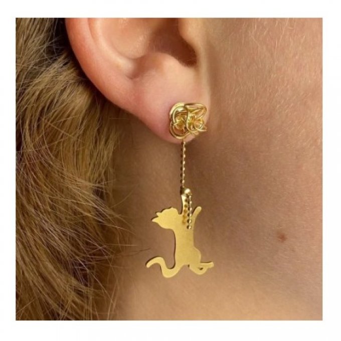 Boucles d'oreille chat qui se balance 