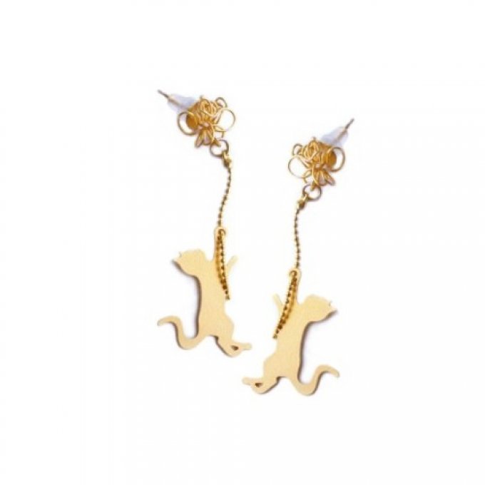 Boucles d'oreille chat qui se balance 