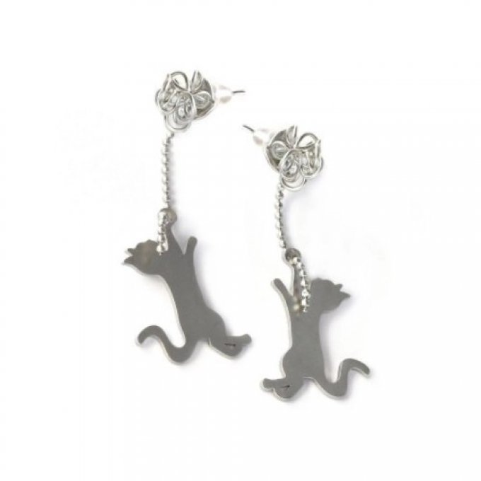Boucles d'oreille chat qui se balance 