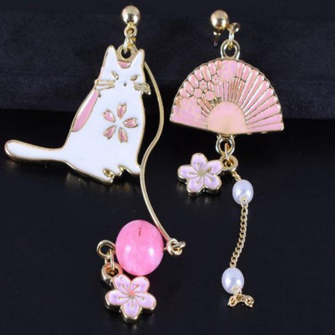 Boucles d'oreille chat au japon