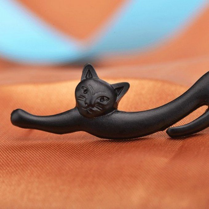 Boucle d'oreille chat en solo