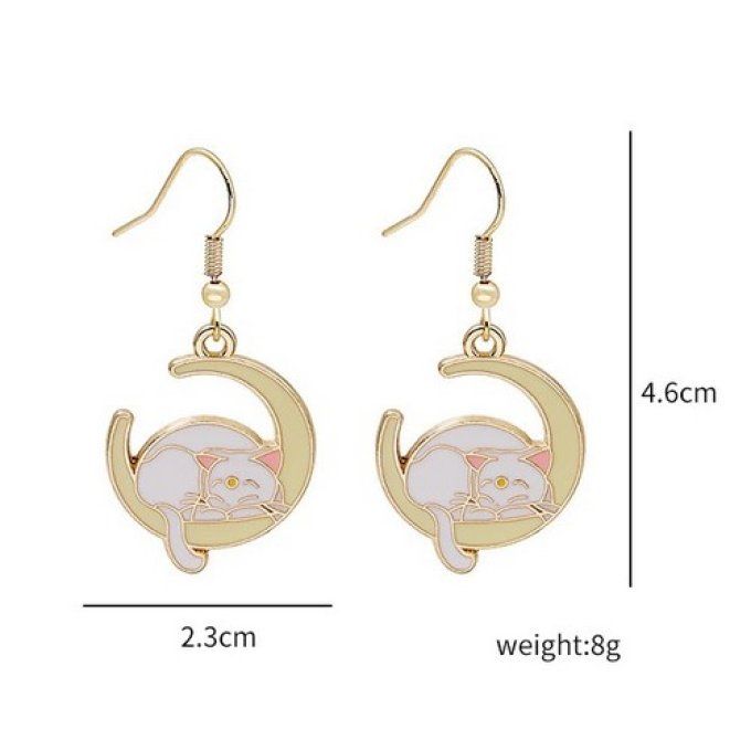 Boucles d'oreille chat endormi dans la lune