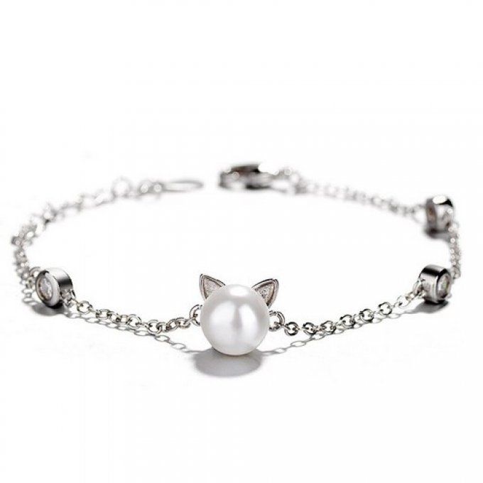 Bracelet tête de chat en perle.