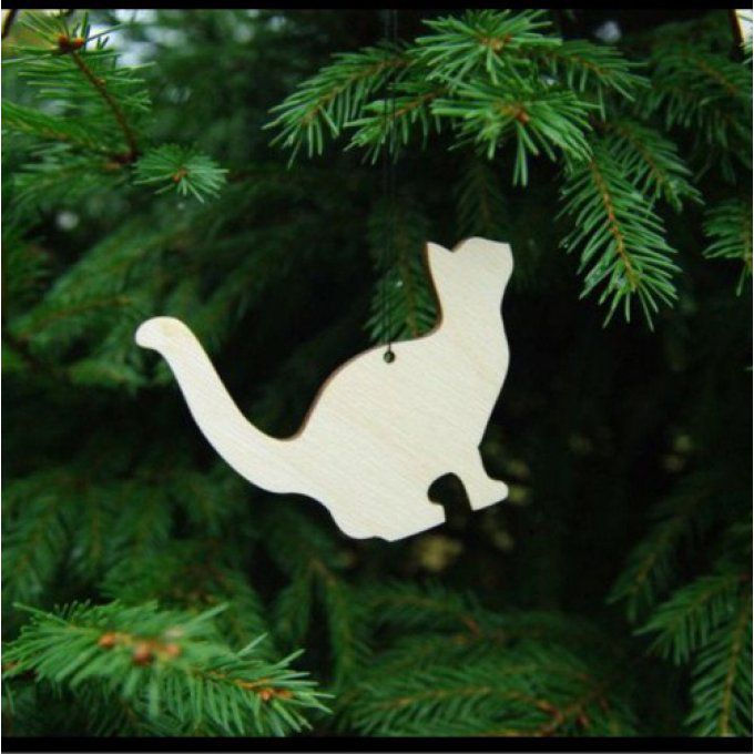 Silhouette de chat en bois pour noël