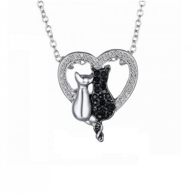 Collier chats noir et gris sur un coeur