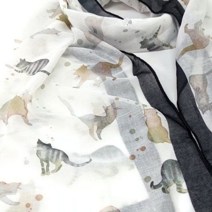 Foulard la compagnie des chats joueurs.