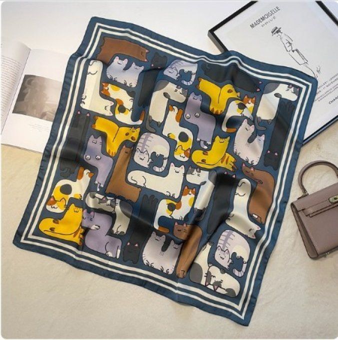 Foulard un labyrinthe de chats