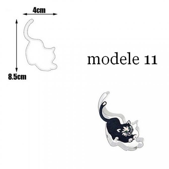 Moule emporte pièce petit chat  de différents modèles .