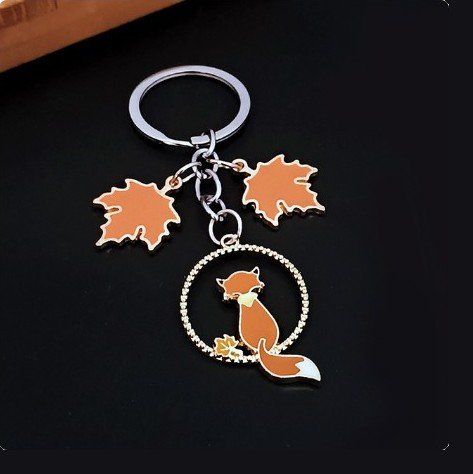 Porte clé renard et feuilles d'automne.