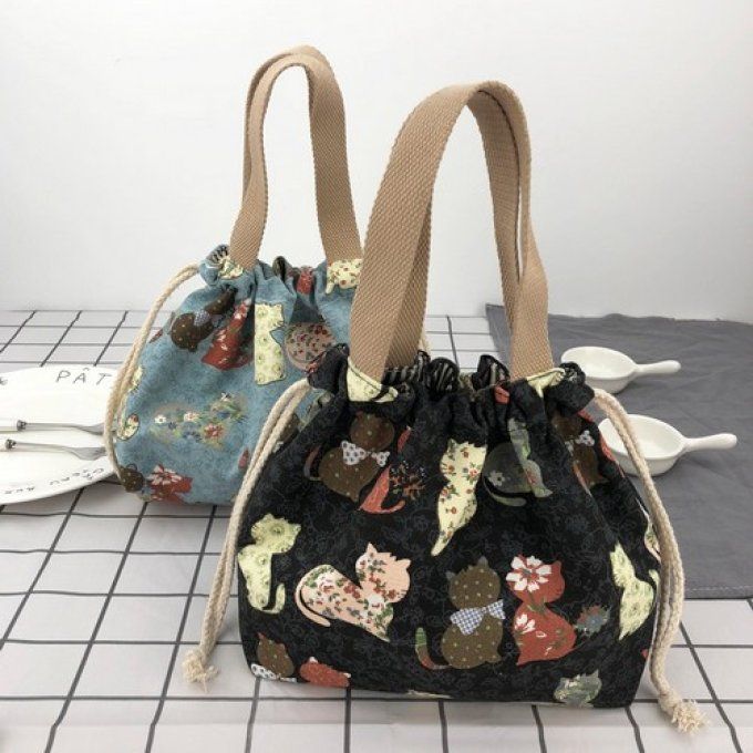 Petit sac décor chats à lacet.