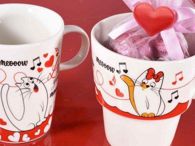 Set de 2 tasses empilables en porcelaine "Chats amoureux"