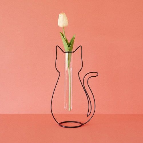 Vase soliflore chat noir contour en métal.